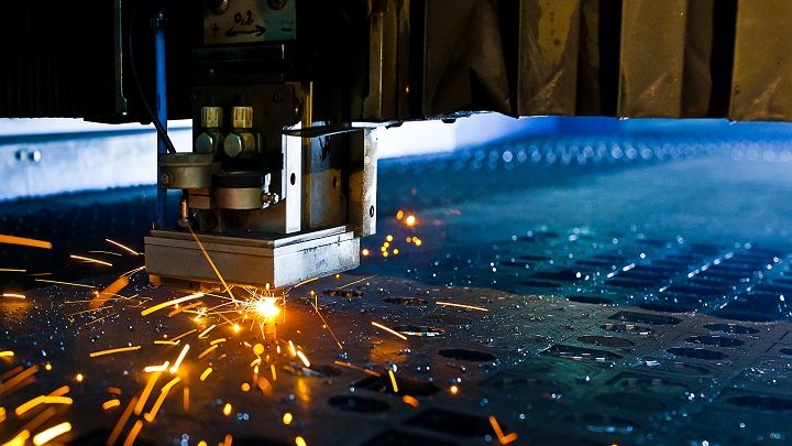 Chimcomplex va pastra angajatii Oltchim si vrea sa redeschida productia de PVC a combinatului