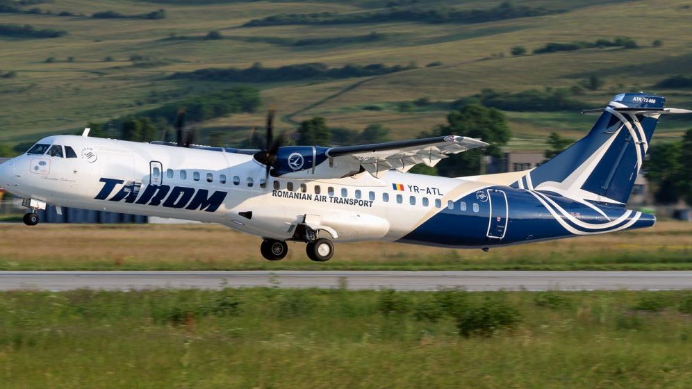 Tarom pregătește restructarea: câți angajați ar putea fi concediați