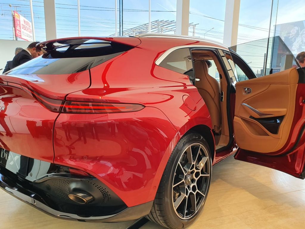 Aston Martin DBX - Imagine 13