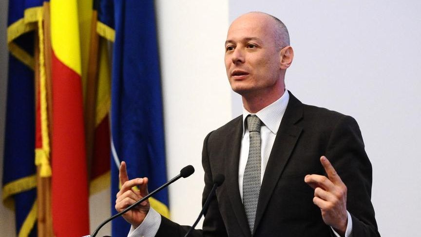 Bogdan Olteanu isi da luni demisia, pentru ca BNR nu merita tarata in aceasta poveste