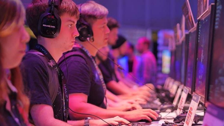 Esti tanar si nu ai experienta? Iata cat poti castiga ca game tester in cadrul dezvoltatorului de jocuri Ubisoft