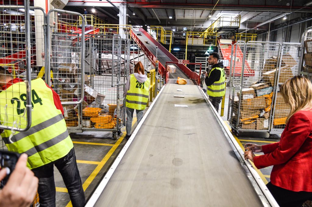 GALERIE FOTO | Cum arată cel mai mare centru logistic al Sameday - Imagine 2