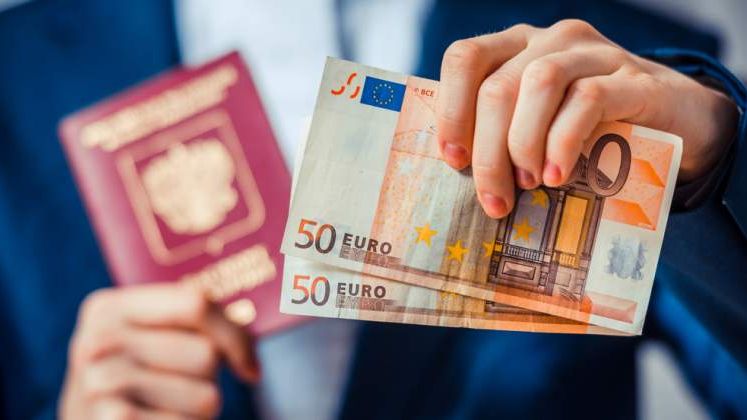 Vrei sa emigrezi in 2017? Iata ce meserii cu traditie si bine platite sunt disponibile in strainatate