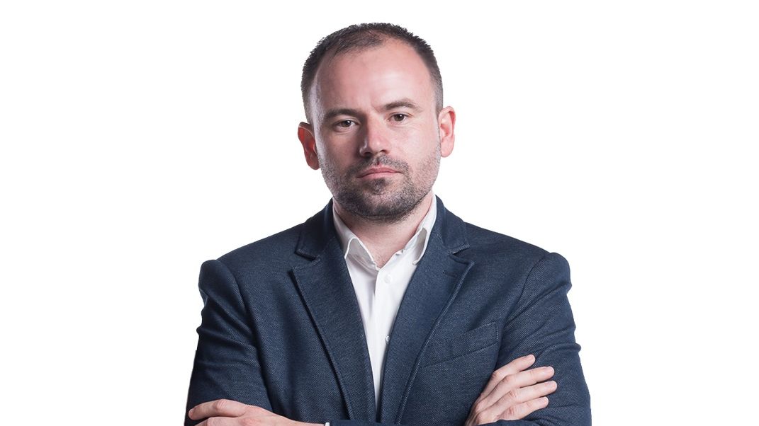 Cât de greu își controlează oamenii de business poftele alimentare: trei sfaturi care funcționează