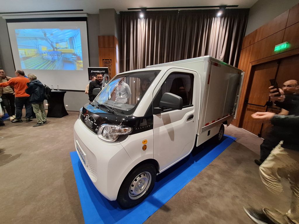 [FOTO] Allview intră în "žlumea" utilitarelor electrice. Cât costă noile modele - Imagine 18