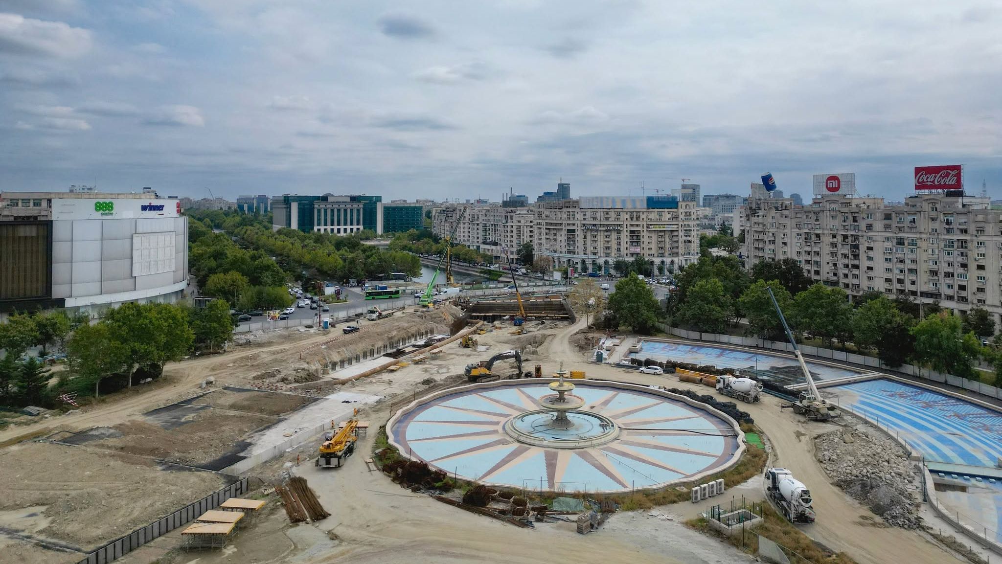 Un nou tronson a fost redeschis în Piața Unirii. Care este stadiul lucrărilor de la planșeu