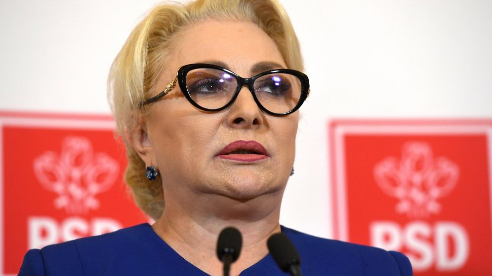 Primarul Buzaului, indemn pentru PSD-isti de fata cu Viorica Dancila: Nu-i un geniu, dar e reprezentantul nostru