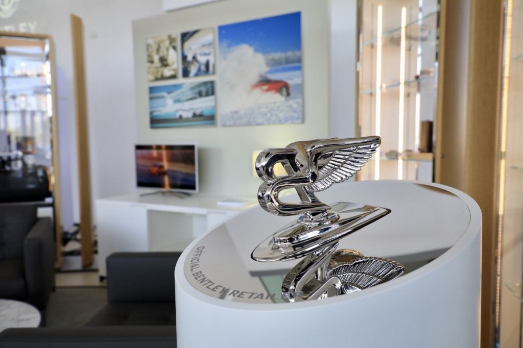 showroom Bentley Bucuresti - Imagine 7