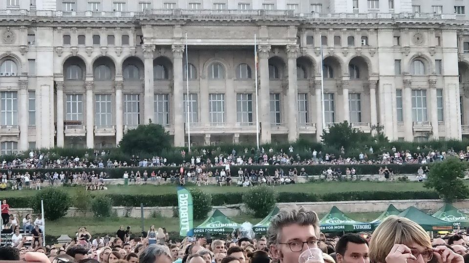 Parlamentarii care au urmarit gratis concertele: In gradina mea fac ce vreau!