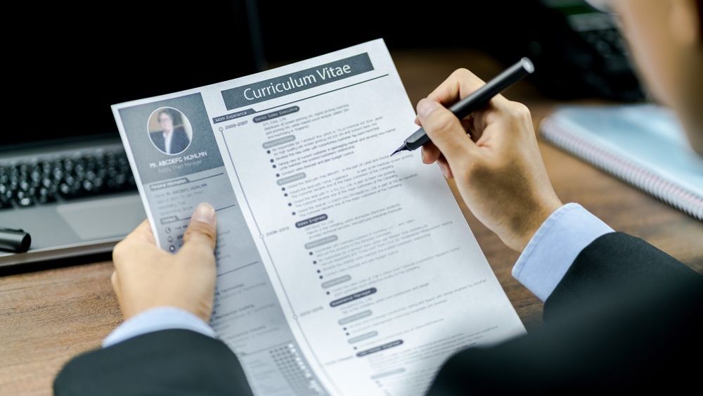 16 informatii pe care sa le scoti din CV, daca vrei un job in 2020