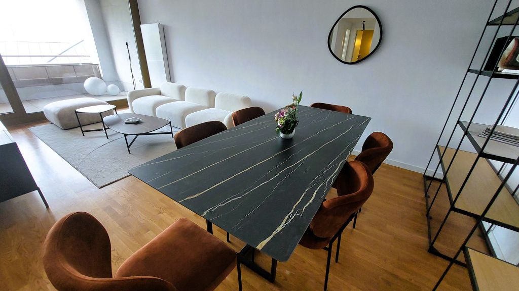 Cum arată un apartament nou cu două camere de 225.000 euro din centru Capitalei - Imagine 48