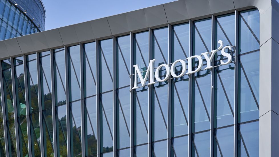 Moody's a retrogradat mai multe bănci americane mici și mijlocii. Ar putea viza însă și unele importante