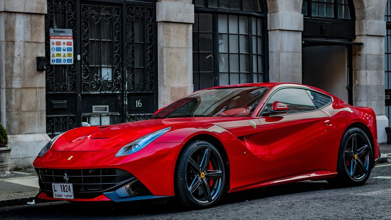 Ferrari va introduce plata cu criptomonede pentru bolizii pe care îi produce
