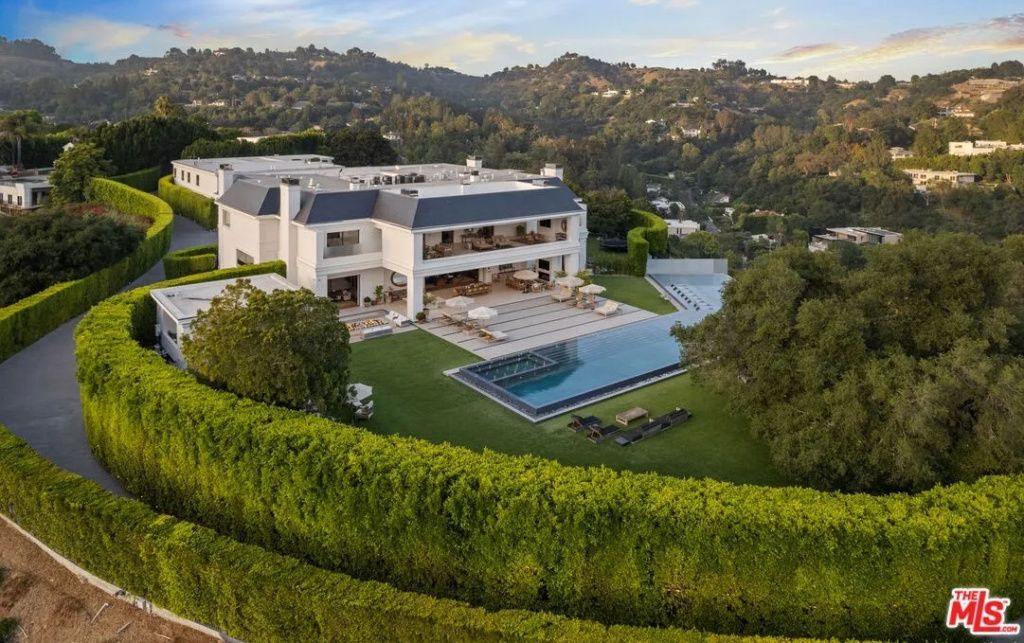 Cum arată casa de 68 mil. euro, scoasă la vânzare de Jennifer Lopez și Ben Affleck - Imagine 16