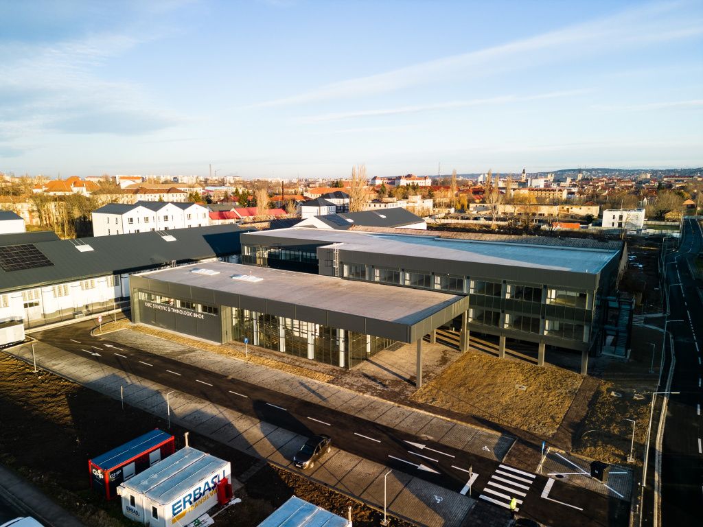 FOTO: Cum arată cel mai nou Parc ÅžtiinÅ£ific ÅŸi Tehnologic din Oradea - Imagine 4