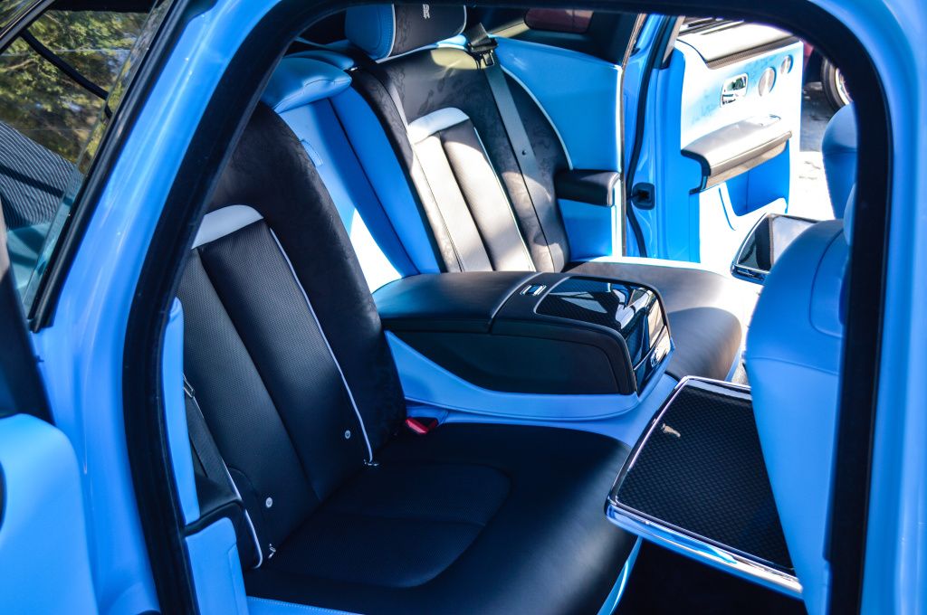 GALERIE FOTO | Rolls-Royce aduce mai multe premiere europene importante la București - Imagine 33