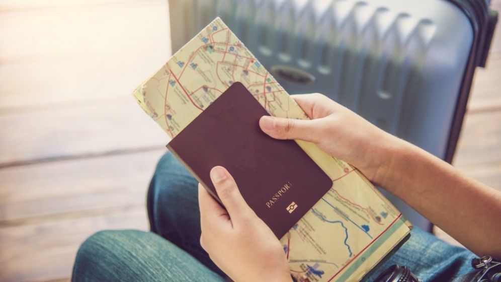 Cel mai puternic pașaport din 2024. Vezi unde se află România