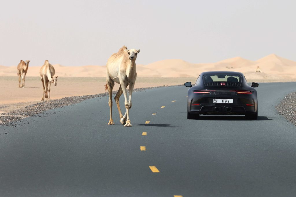 GALERIE FOTO | Porsche 911 hibrid, dezvoltarea a fost încheiată - Imagine 1