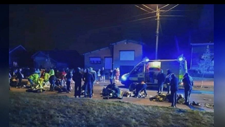 Șase morţi după ce o mașină a intrat în mulțime la un carnaval în Belgia