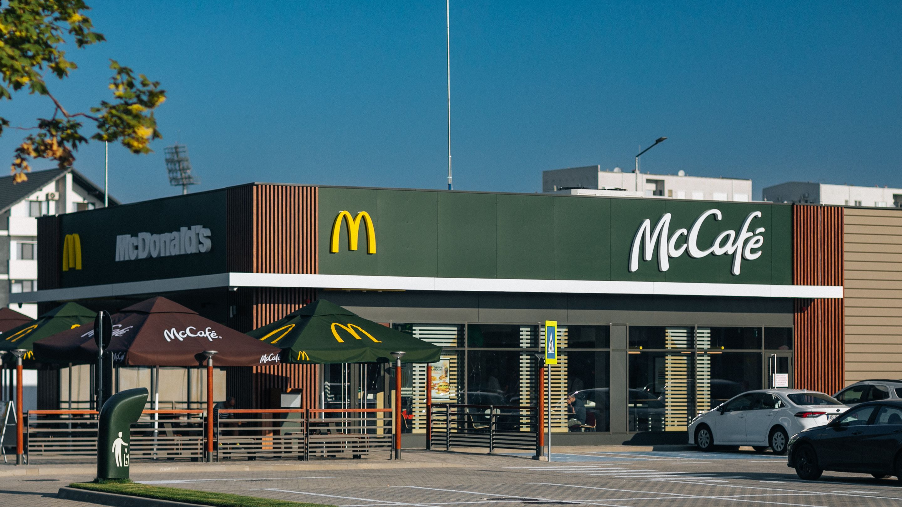 McDonald's în România: investiții majore de 170 milioane de lei și planuri ambițioase de expansiune cu 7 deschideri în 2024