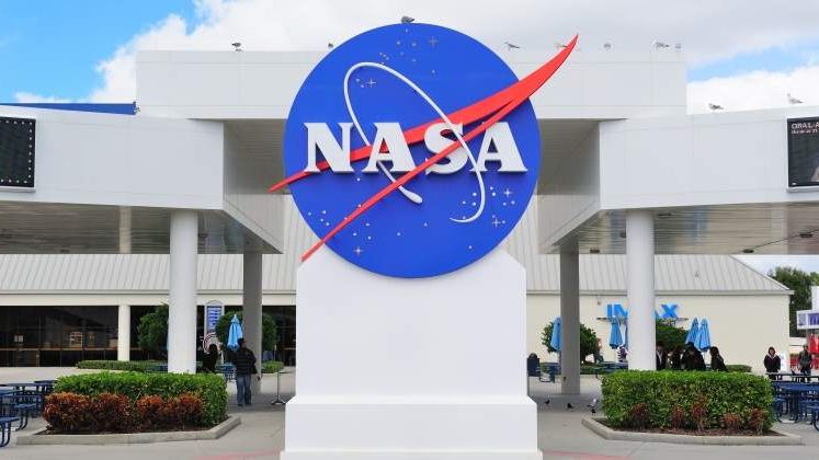 Doi elevi din Bucuresti au castigat primele locuri la un concurs organizat de NASA