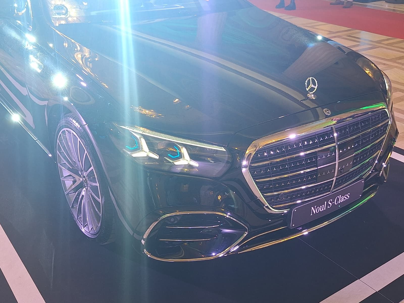 FOTO | Mercedes-Benz aduce în România versiunea facelift a Clasei S. Care sunt noutățile - Poza 10