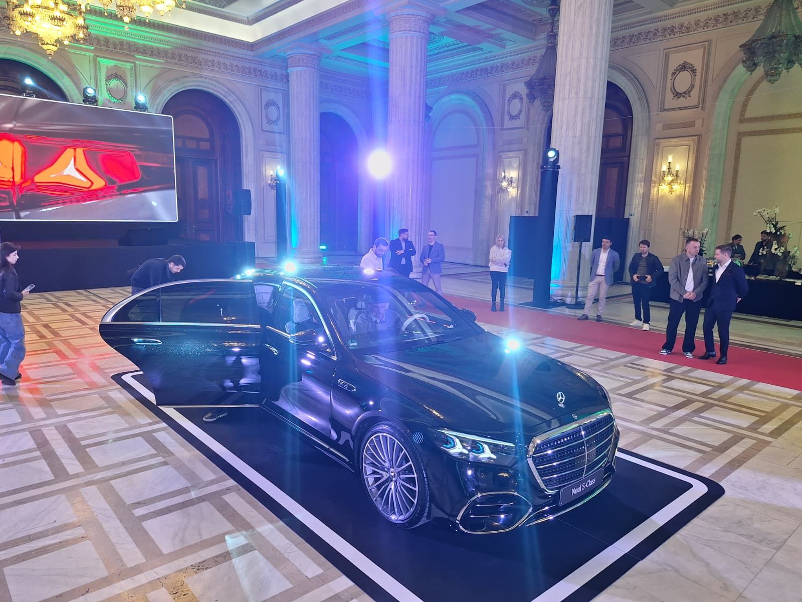 FOTO | Mercedes-Benz aduce în România versiunea facelift a Clasei S. Care sunt noutățile - Poza 1