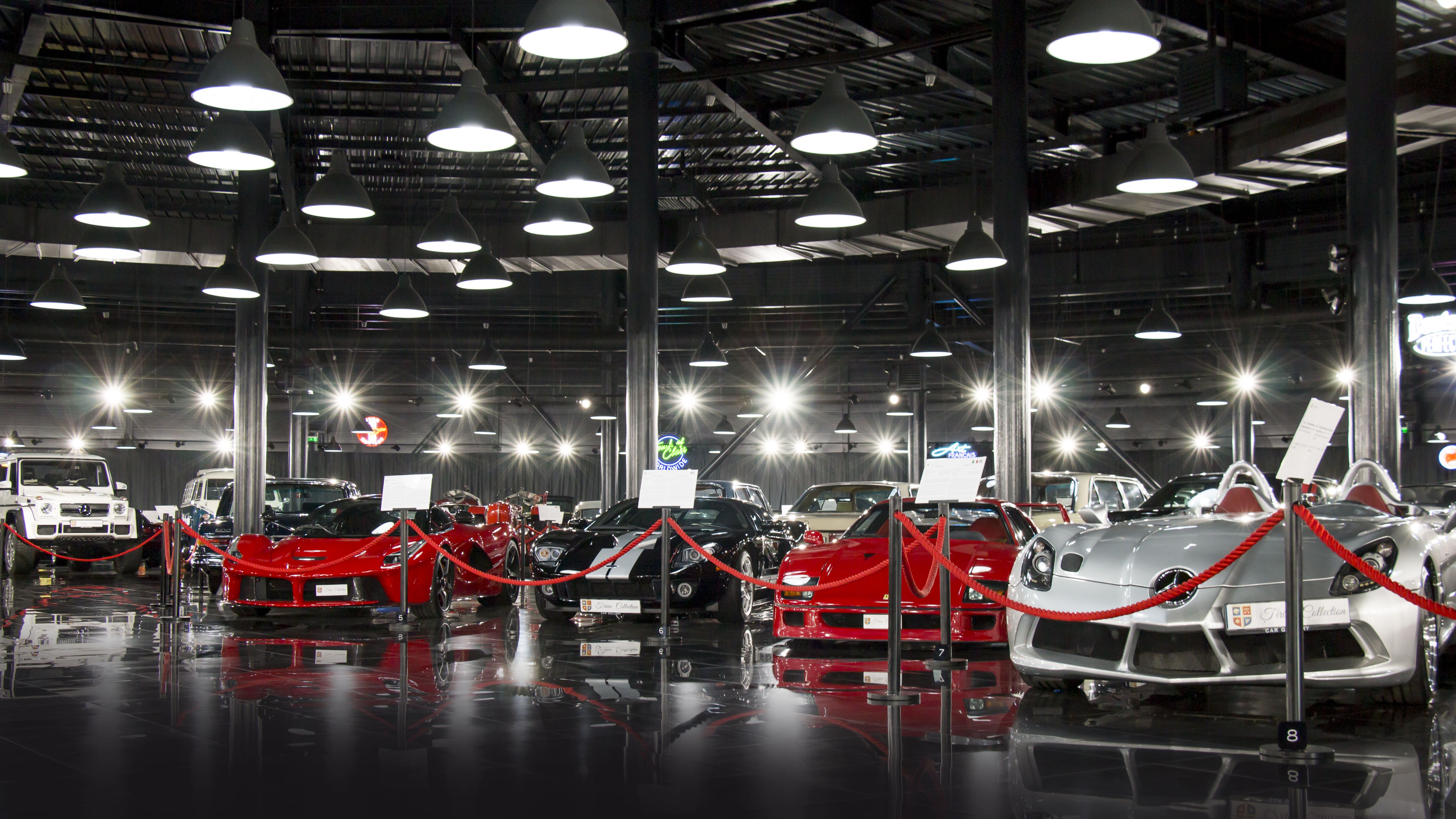 Galeria Tiriac Collection a fost reamenajata. Masinile sunt grupate in functie de tarile de provenienta