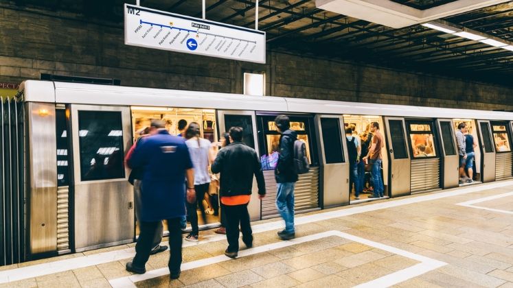 Atentie! Aceste statii de metrou sunt inchise de azi. RATB introduce o linie naveta de autobuze