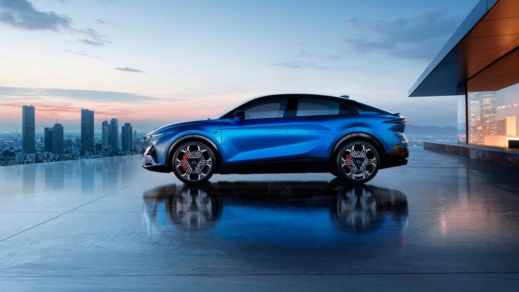 [FOTO] Alpine prezintă un crossover electric de aproape 80.000 de euro, rival pentru Porsche - Imagine 11