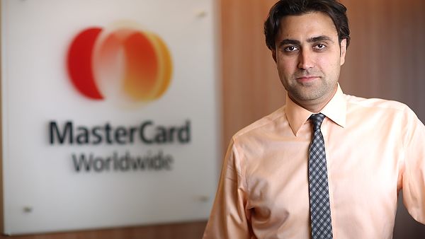 eMAG, Fashion Days, UPC si Romcard integreaza metoda de plata Masterpass