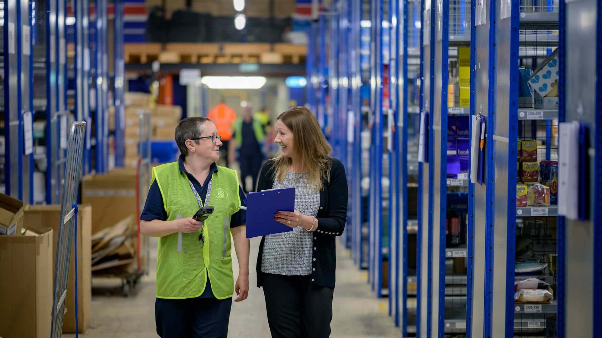 Ghid pentru antreprenori: Optimizarea logisticii și a stocurilor în sezonul de vârf