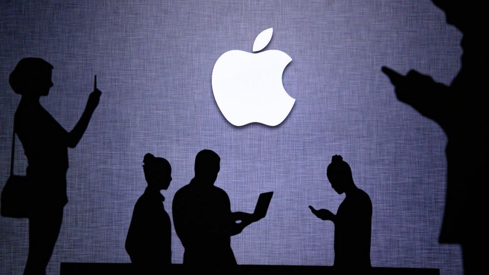 Angajații Apple se vor întoarce 3 zile pe săptămână la birou din septembrie