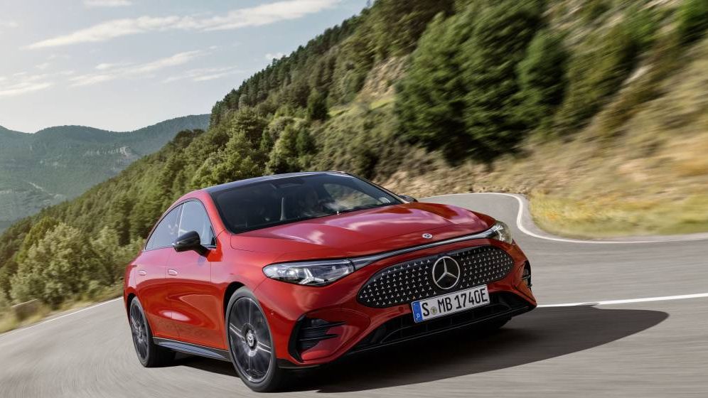 Mercedes-Benz suspendă comenzile pentru modelele electrice pe una dintre cele mai importante piețe ale sale. Care este motivul