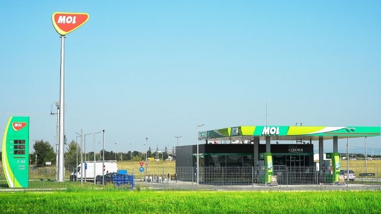 MOL: vanzari de carburanti mai mari cu 16% in Romania in S1