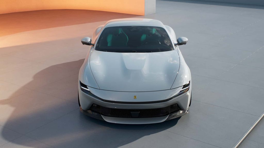 FOTO | Ferrari și-a prezentat noul model de buget. Are 4 locuri și un motor V8 - Imagine 8