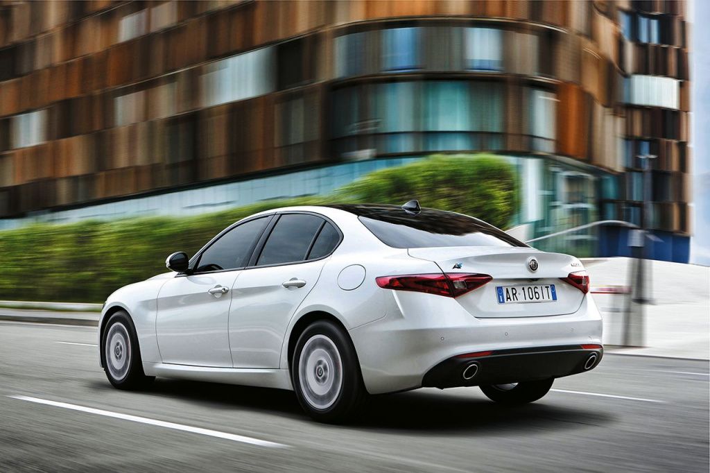 Alfa Romeo Giulia - Imagine 10