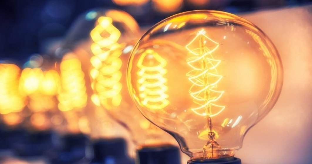 Crește prețul energiei? Cât costă acum un contract nou și ce trebuie să verifice consumatorii