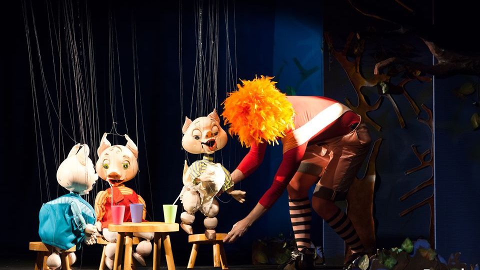 Teatrul pentru copii Țăndărică transmite o serie de spectacole online, pe pagina de Facebook