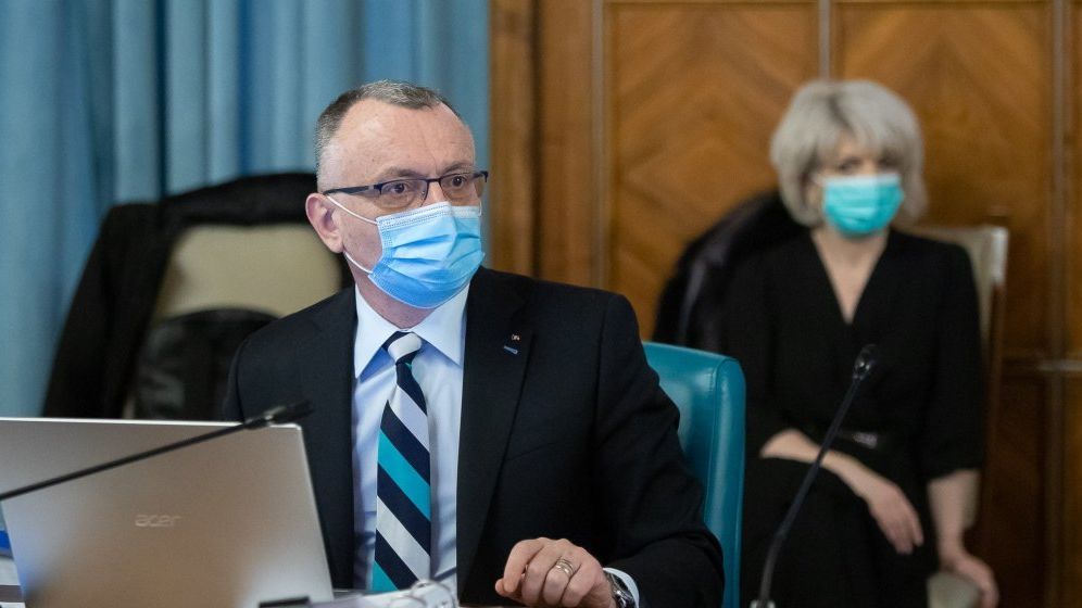 Sorin Cîmpeanu: Se va deconta naveta chiar dacă distanța între școală și domiciliul elevului depășește 50 de km