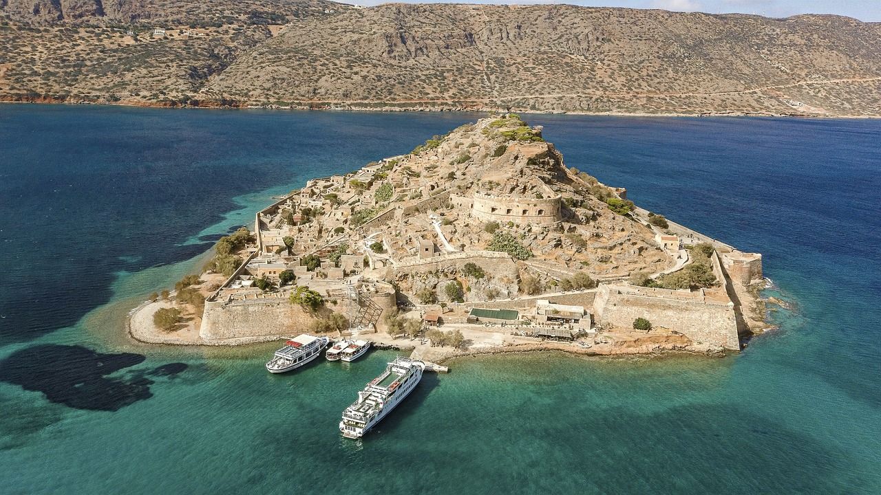 Planuri pentru transformarea Spinalonga: ce vrea guvernul grec să facă din insula leproșilor
