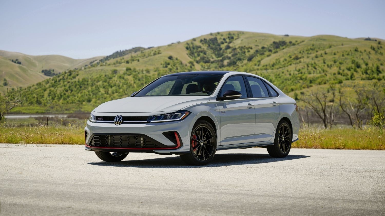 GALERIE FOTO | Acesta este ultimul Volkswagen cu cutie manuală. Modelul este al treilea cel mai popular