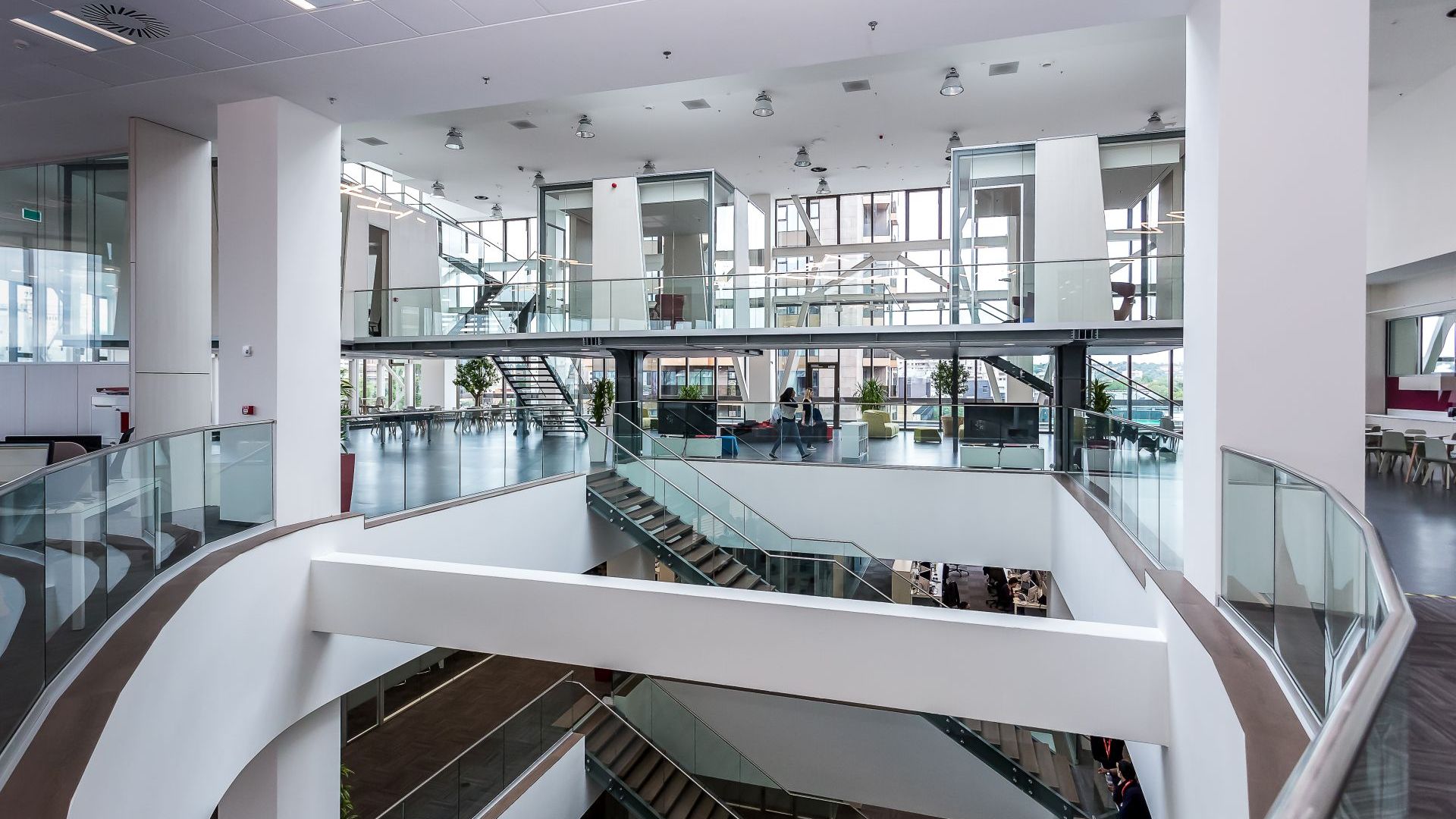 Iulian Dascalu finalizeaza cladirea UBC 6 din proiectul Palas Iasi: Unicredit Business Integrated Solutions inchiriaza peste 80% din proiect