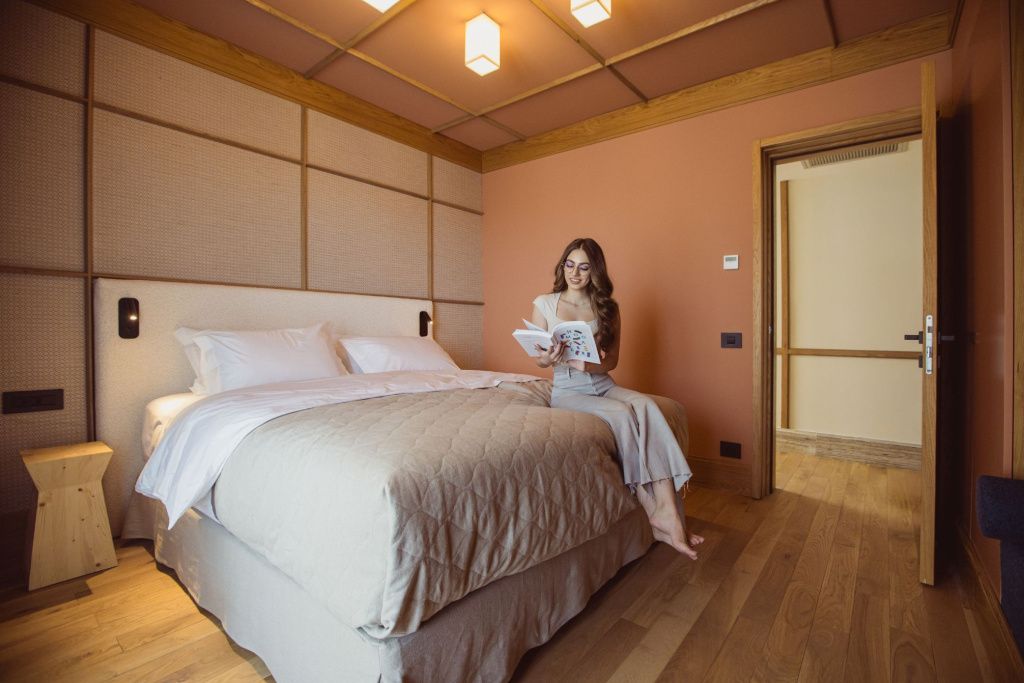 GALERIE FOTO | Francezii de la Catinvest au deschis un hotel în Craiova. Cât costă o cameră - Imagine 1