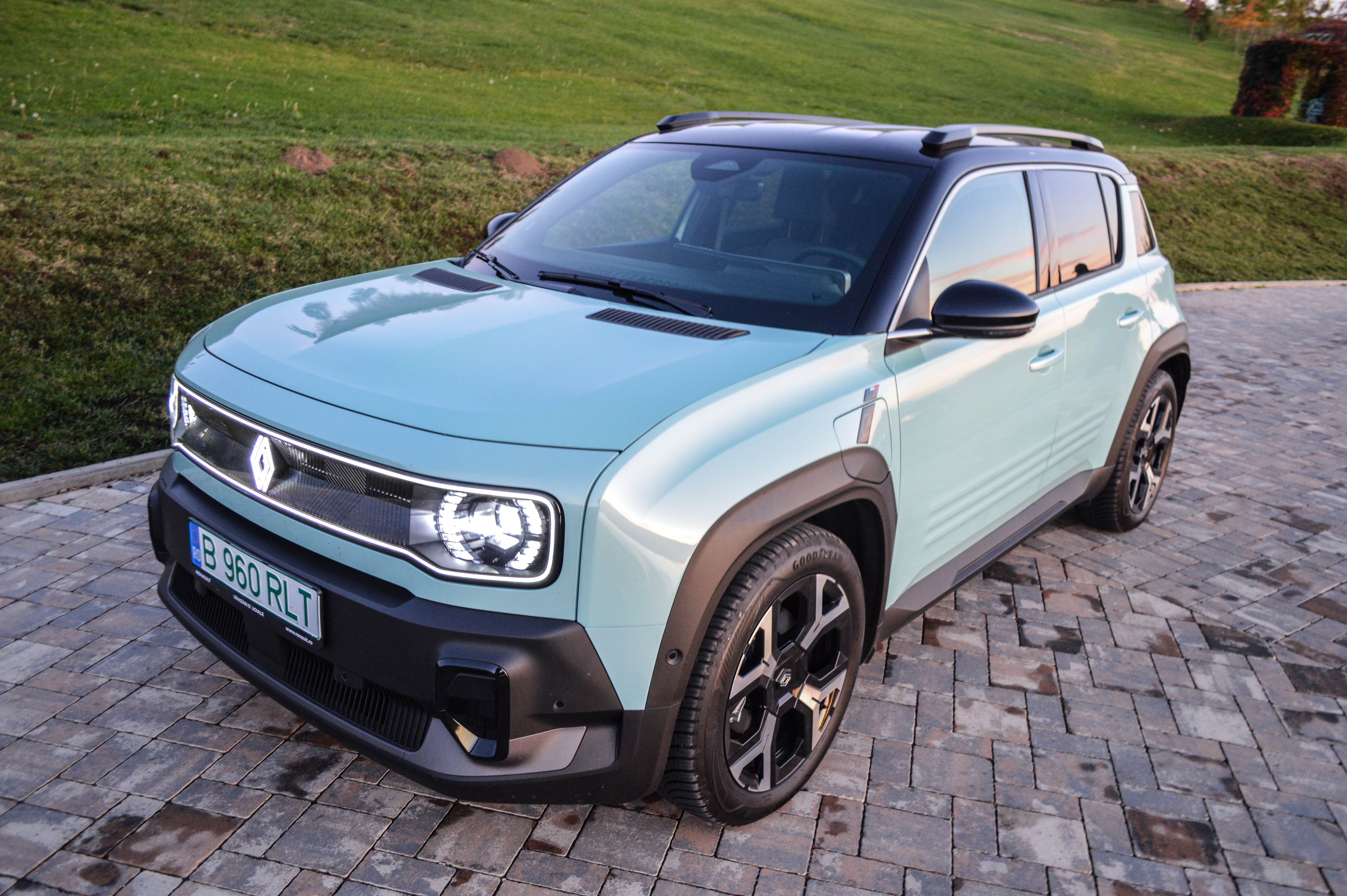 FOTO | Prim contact cu Renault Austral și Renault 4: Lumea nouă și lumea veche - Poza 38