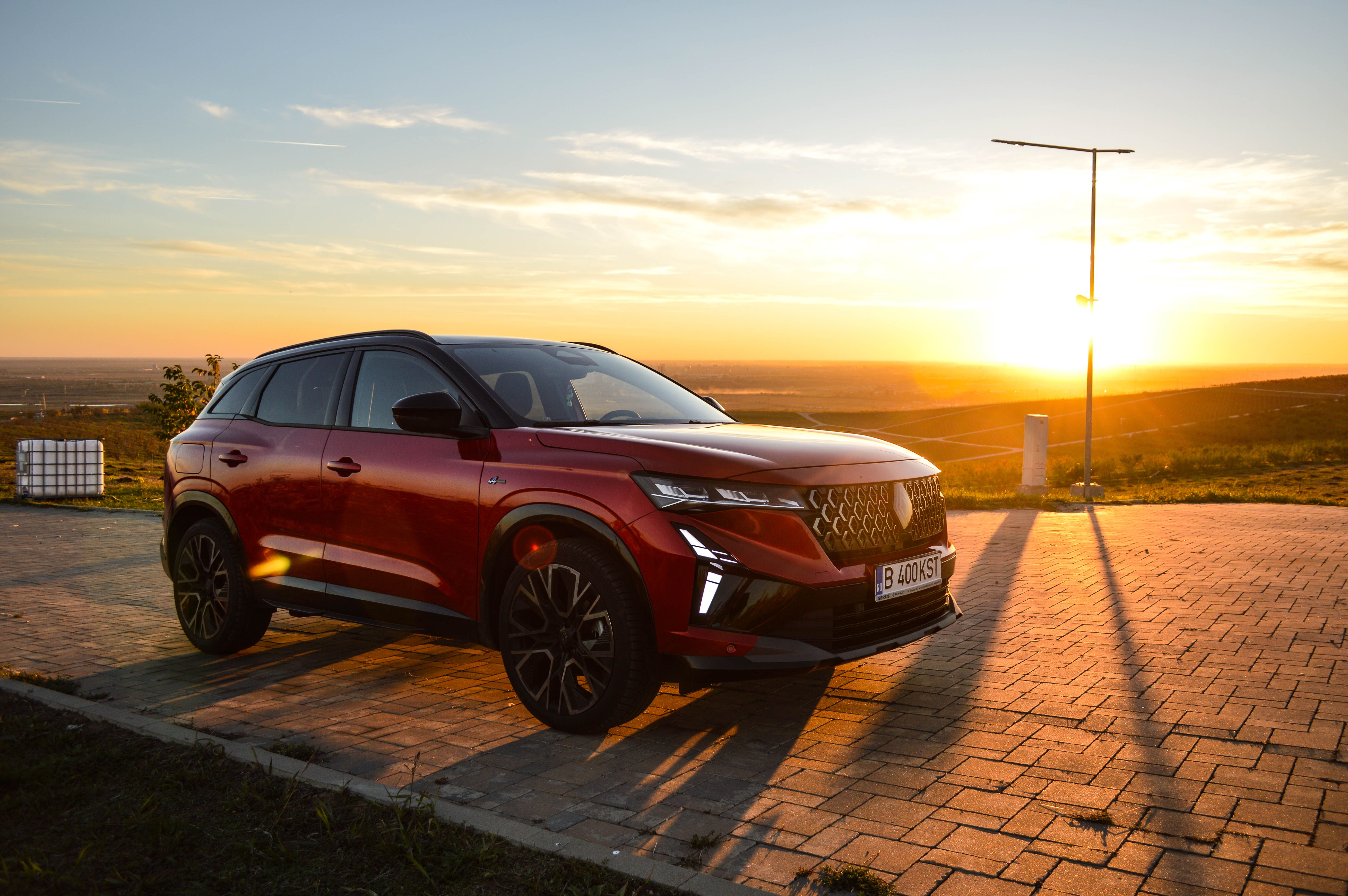 FOTO | Prim contact cu Renault Austral și Renault 4: Lumea nouă și lumea veche - Poza 1