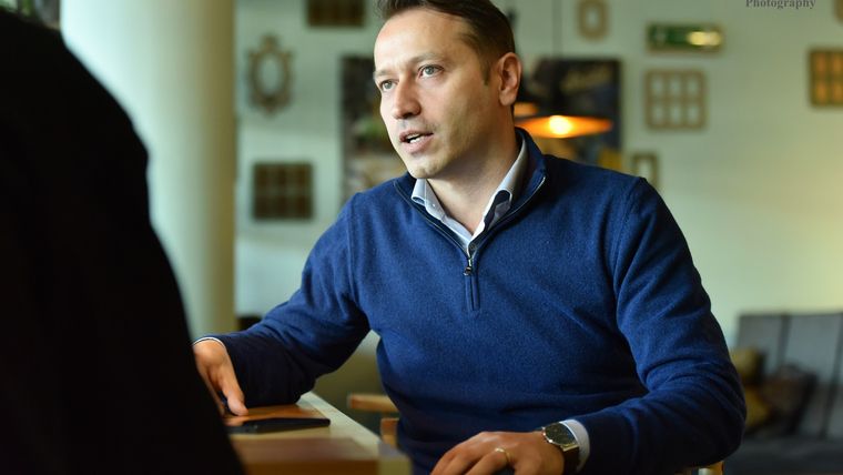 Dupa Black Friday, cu seful Sony Romania: Nu prea mai gasesti consultanta la raft, ca pe vremuri