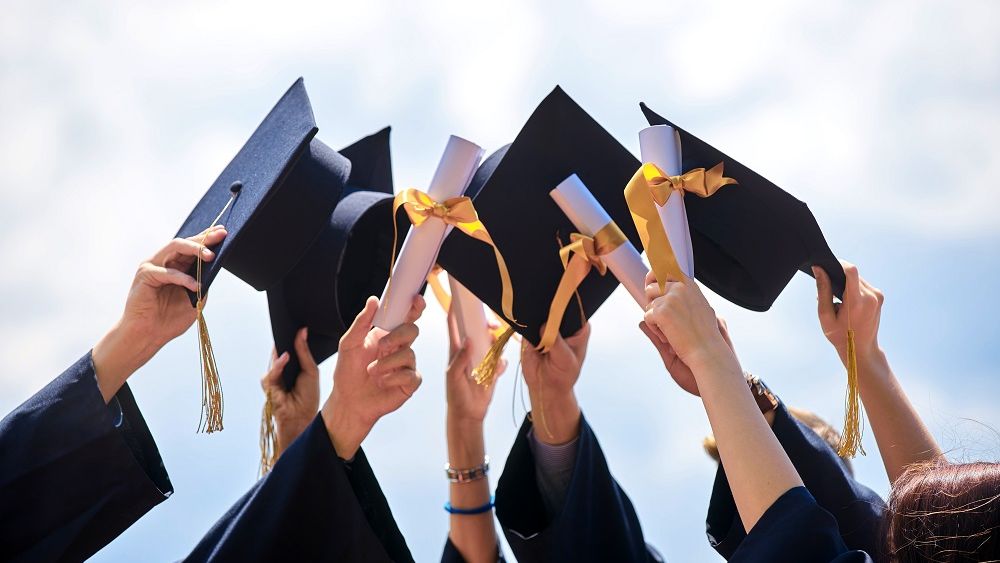 TOP 30 cele mai bune universități din România. Care sunt cele mai apreciate instituții de învățământ superior de la noi