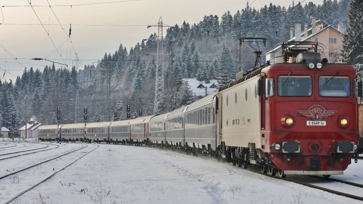 CFR Călători reia circulaţia pe ruta Brad – Gurahonţ – Ineu