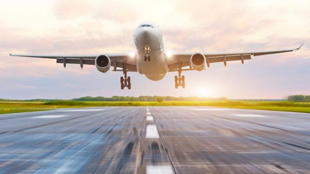 Cat castiga un angajat al Companiei Nationale Aeroporturi Bucuresti in 2018?